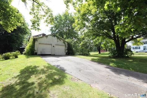 1530 Poquonock Avenue Windsor CT 06095