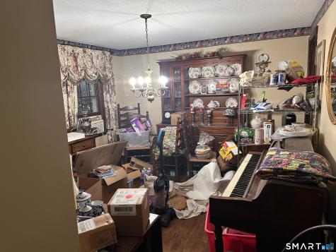 1530 Poquonock Avenue Windsor CT 06095