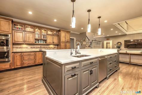 2 Horse Stable Circle Shelton CT 06484