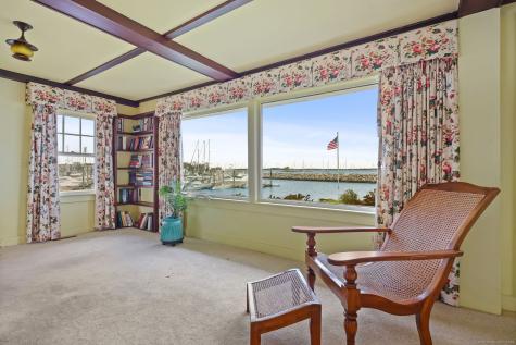 49 Noble Avenue Groton CT 06340