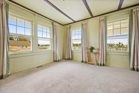 49 Noble Avenue Groton CT 06340