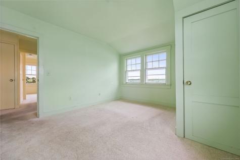 49 Noble Avenue Groton CT 06340