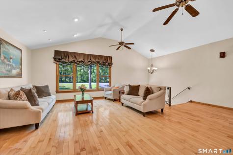 20 Judith Drive Danbury CT 06811