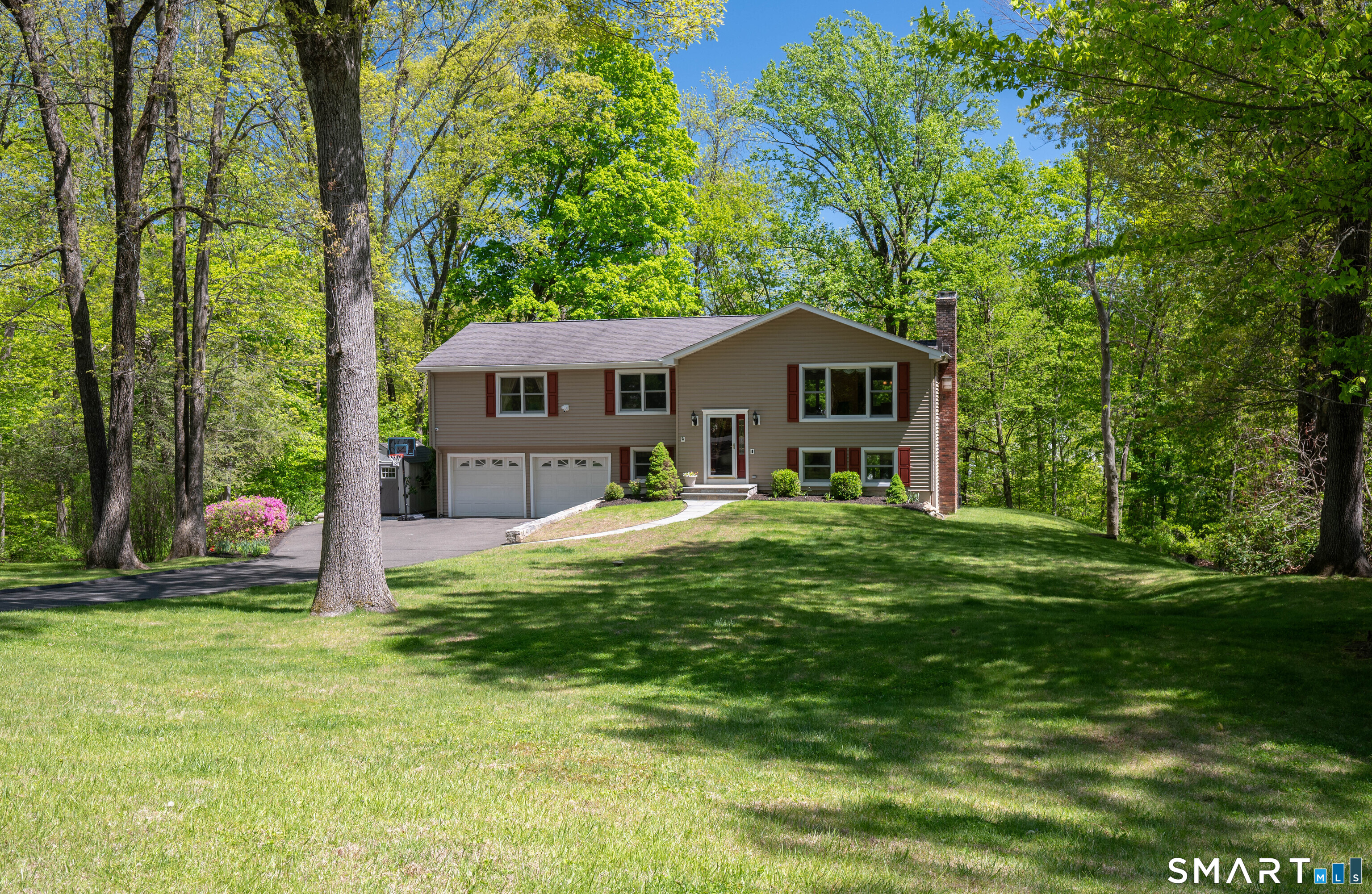 20 Judith Drive Danbury CT 06811