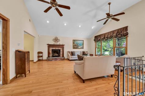 20 Judith Drive Danbury CT 06811