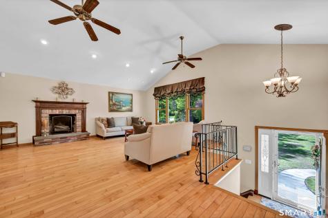 20 Judith Drive Danbury CT 06811