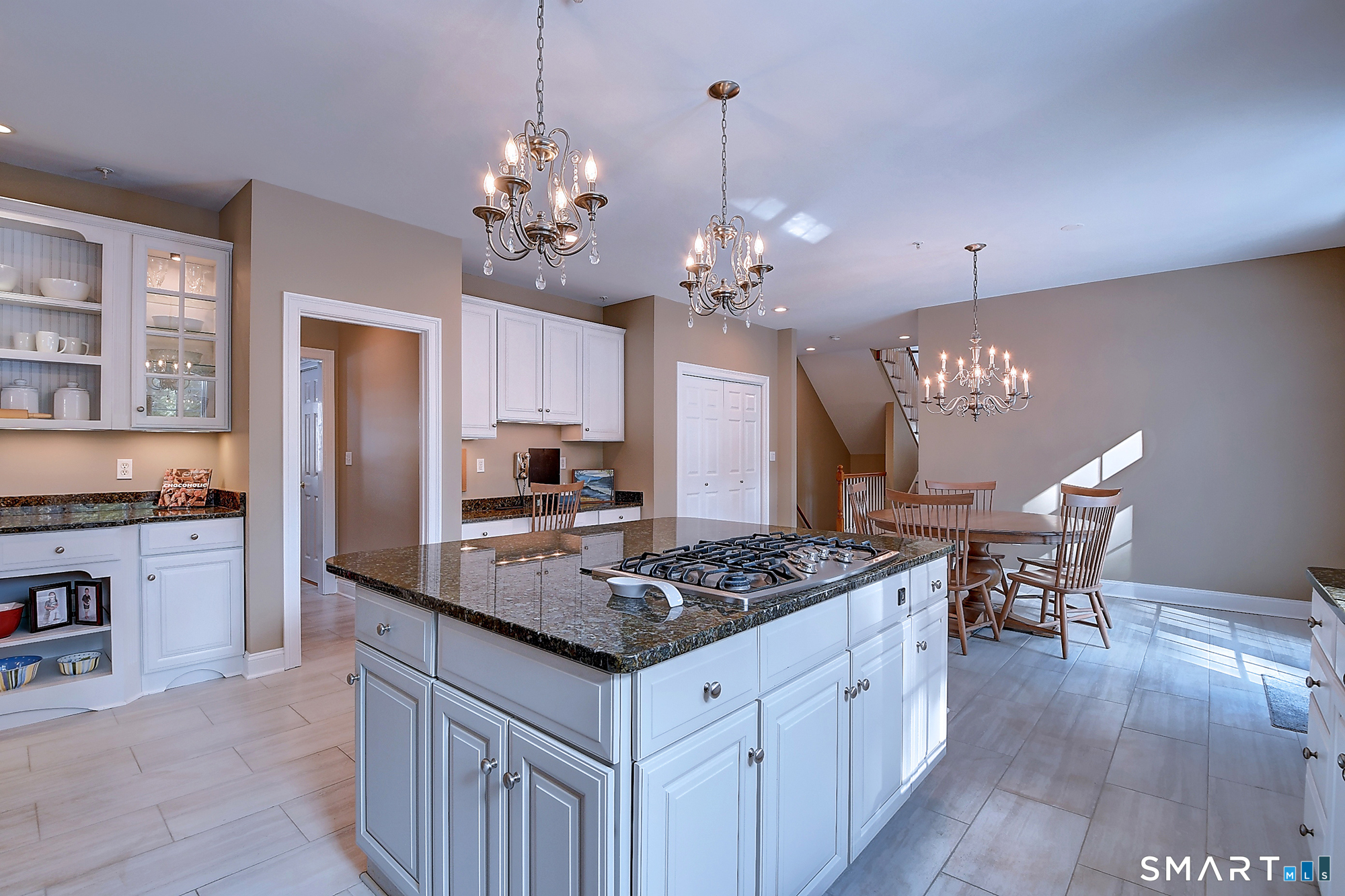 1211 Neipsic Road Glastonbury CT 06033