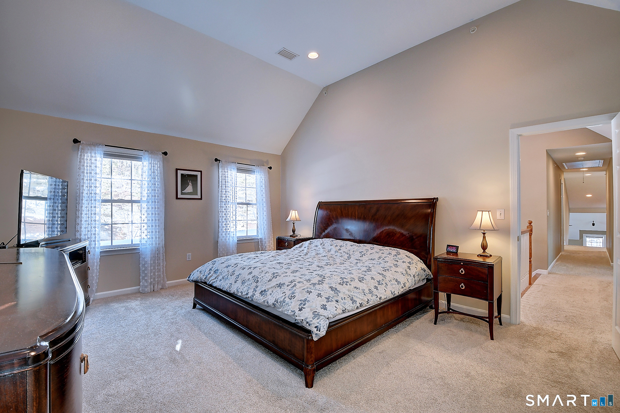 1211 Neipsic Road Glastonbury CT 06033