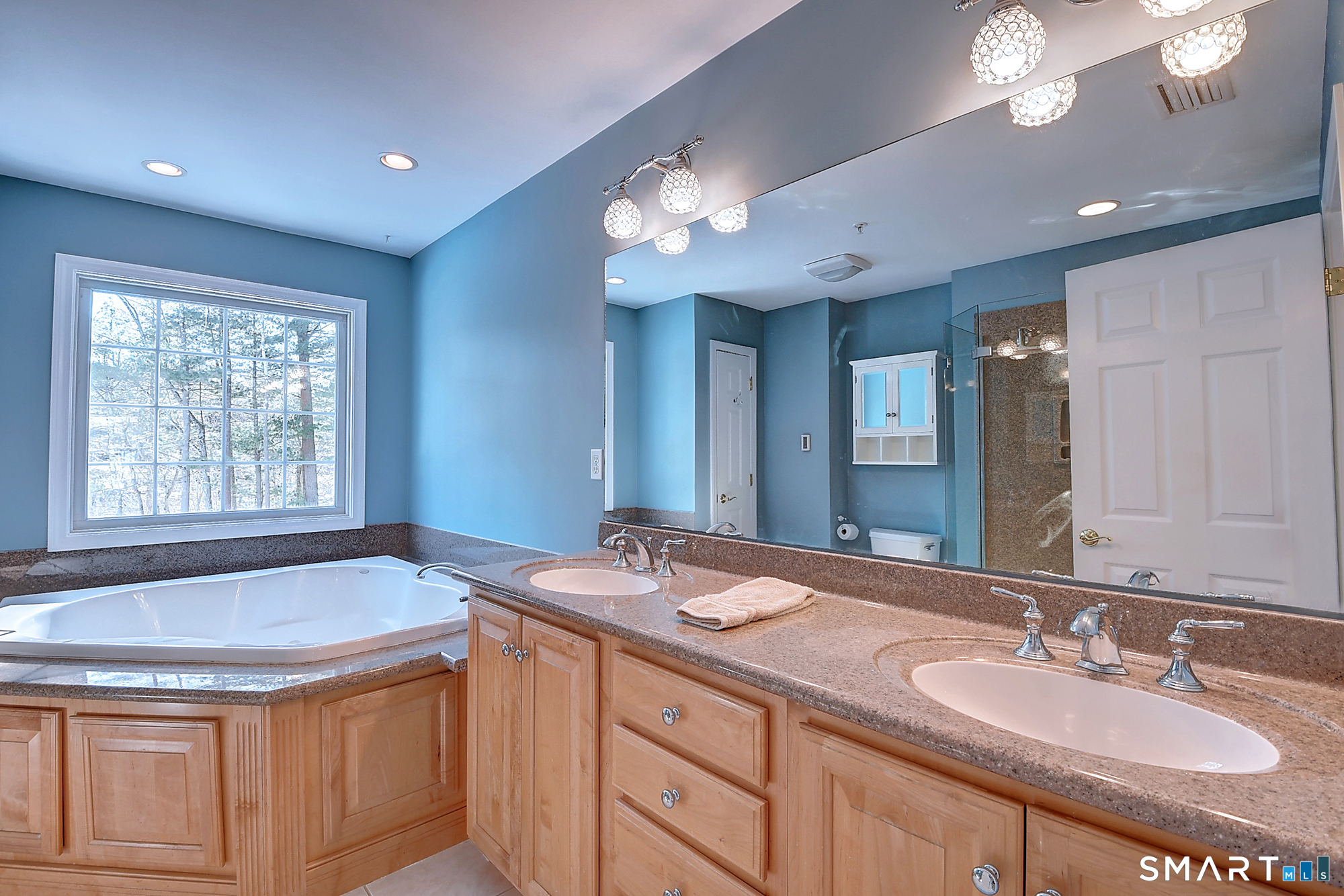 1211 Neipsic Road Glastonbury CT 06033