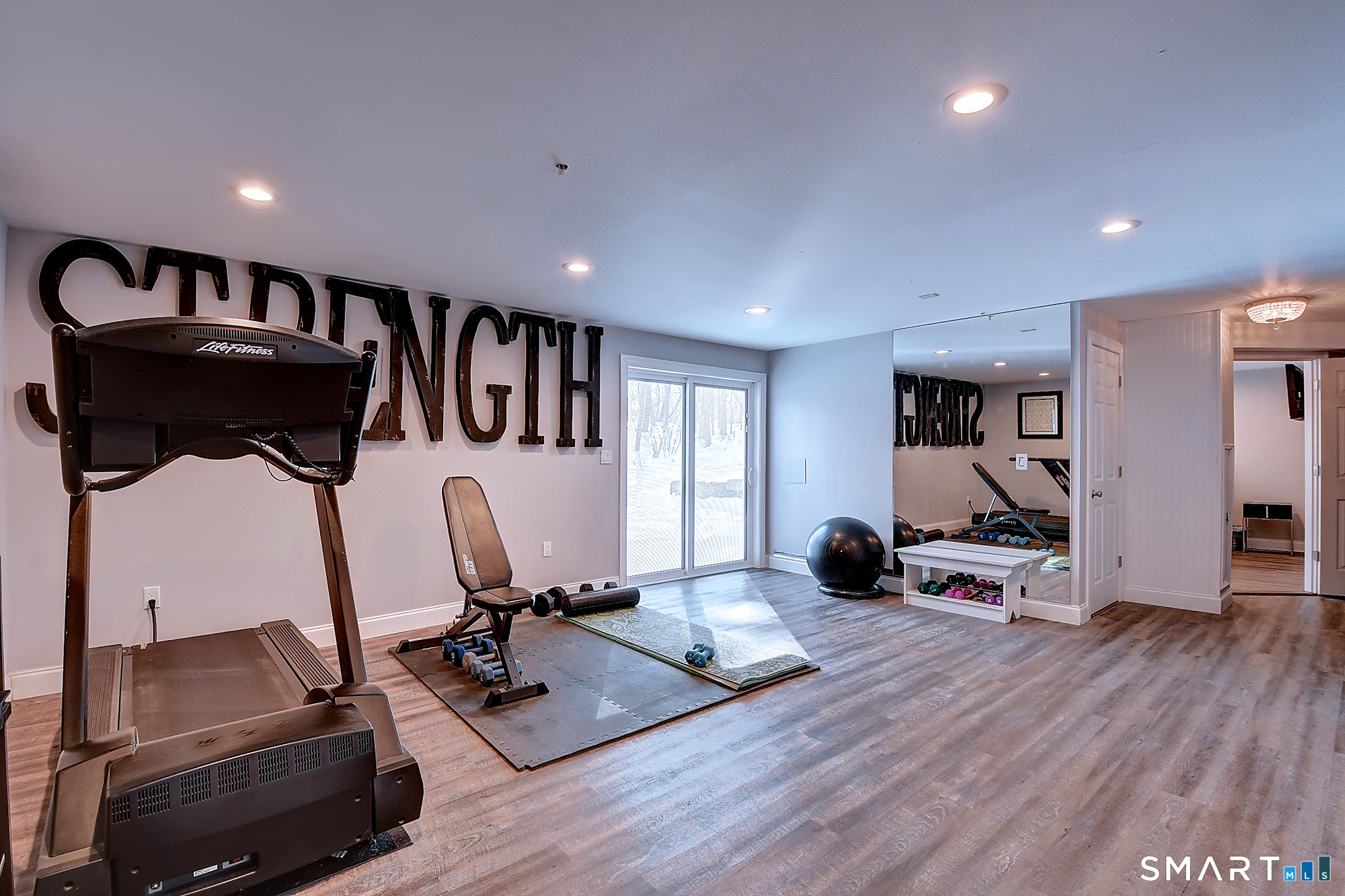 1211 Neipsic Road Glastonbury CT 06033