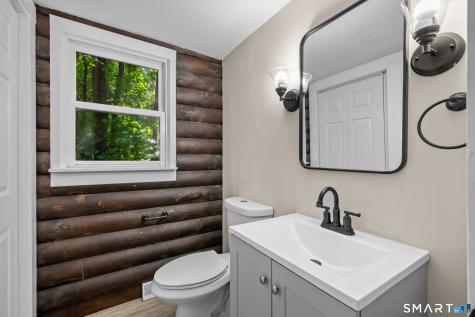 176 Lake East Drive Montville CT 06370