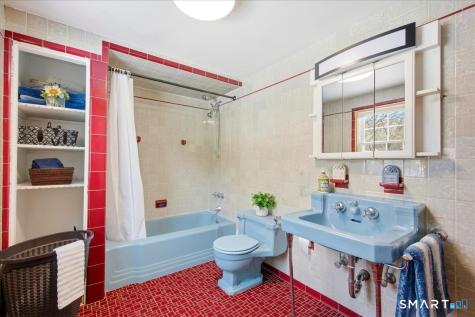 9 Schwartz Road Bozrah CT 06334