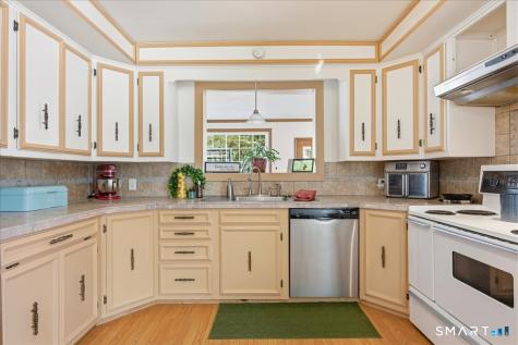 9 Schwartz Road Bozrah CT 06334