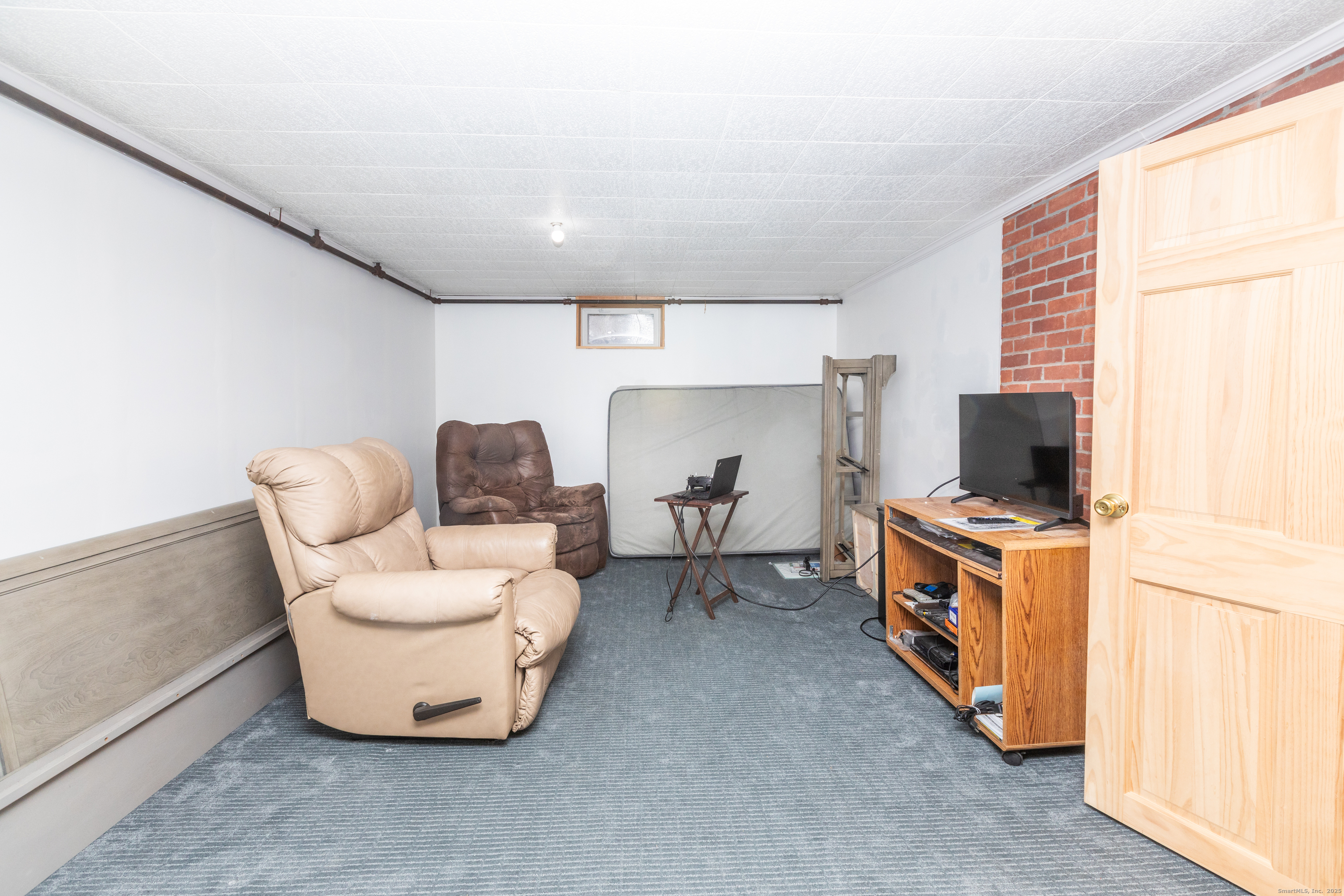 8 Hickory Hill Road New Britain CT 06052