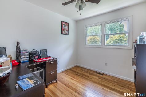 18 Buckingham Road Seymour CT 06483