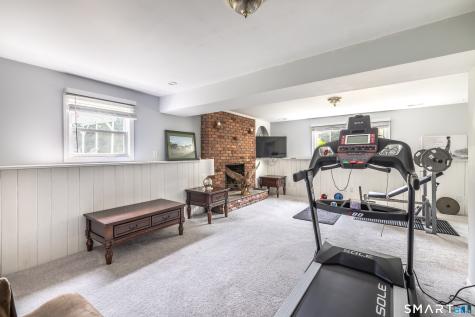 18 Buckingham Road Seymour CT 06483