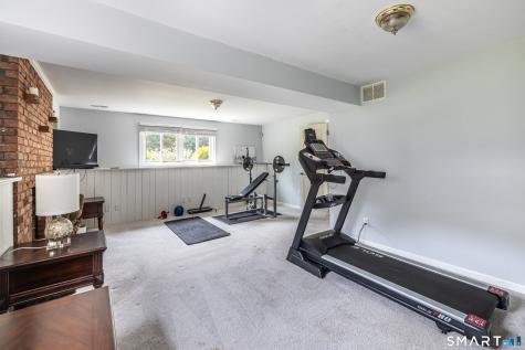 18 Buckingham Road Seymour CT 06483