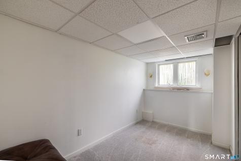 18 Buckingham Road Seymour CT 06483