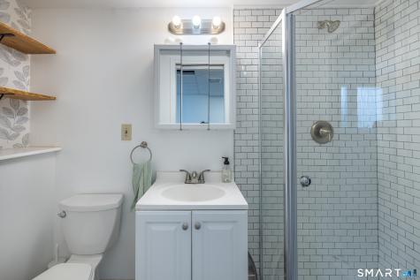 18 Buckingham Road Seymour CT 06483