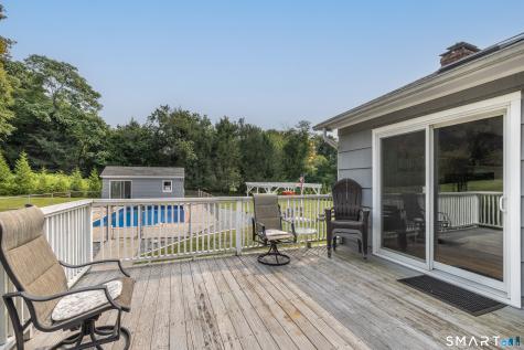 18 Buckingham Road Seymour CT 06483