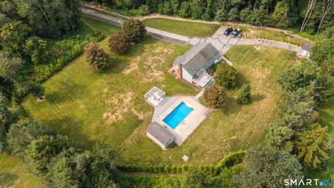18 Buckingham Road Seymour CT 06483