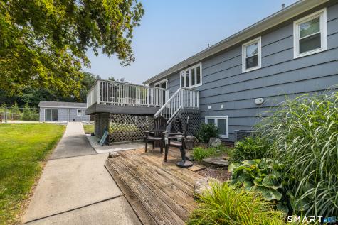 18 Buckingham Road Seymour CT 06483