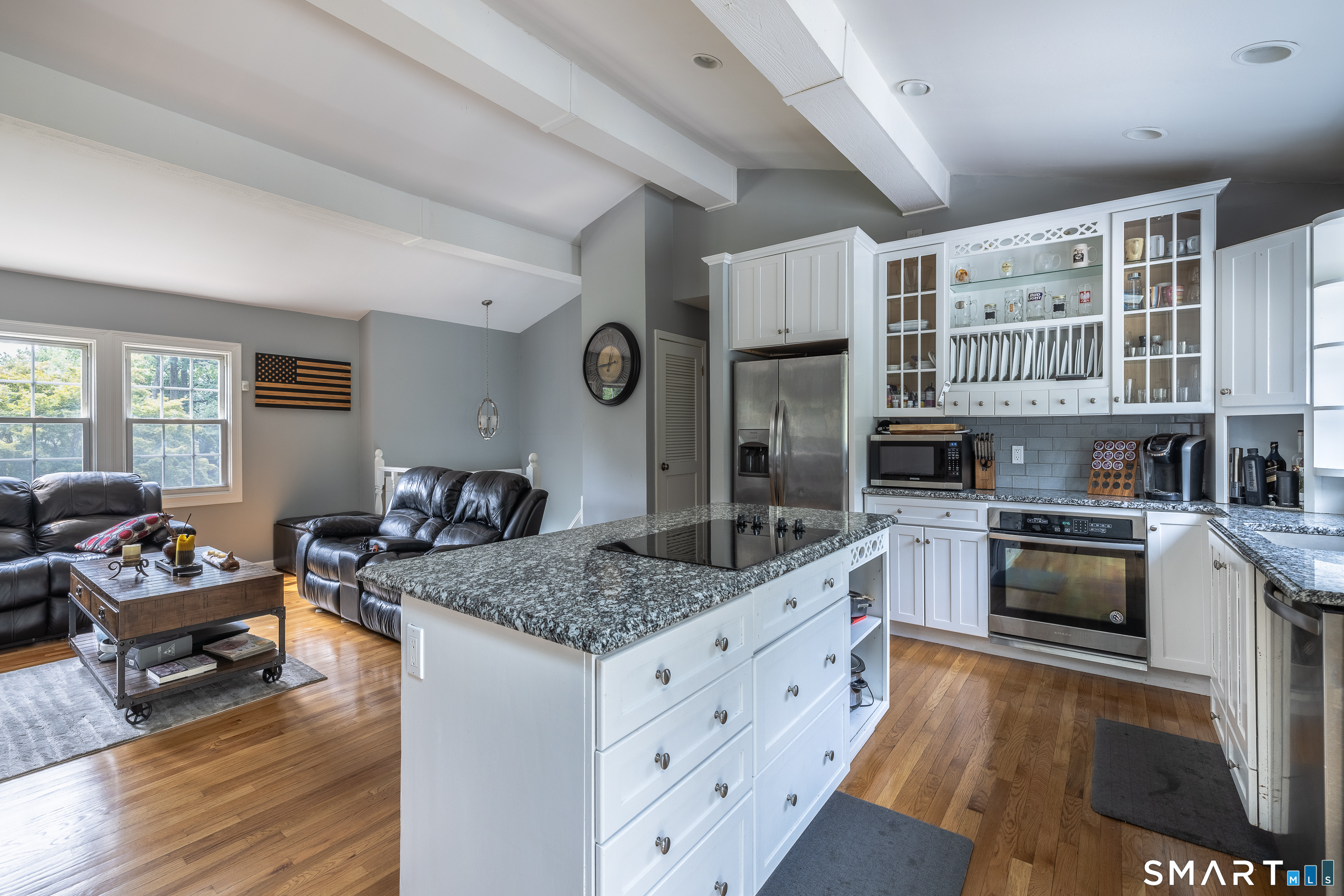 18 Buckingham Road Seymour CT 06483