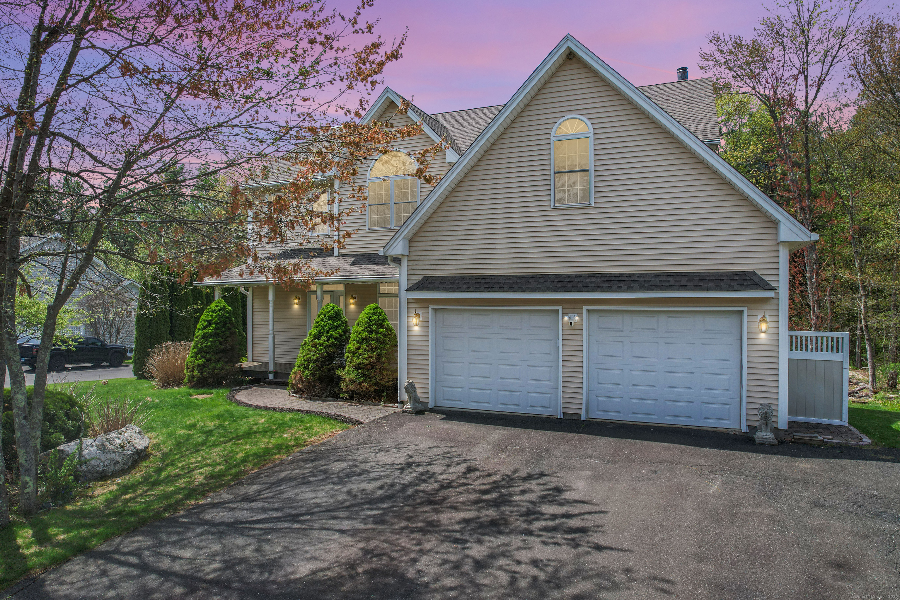 85 Chippenwood Lane Bristol CT 06010