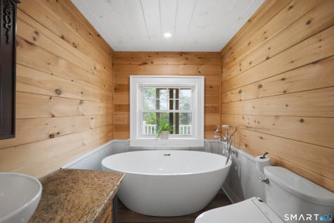 64 Kickapoo Road Middlefield CT 06455