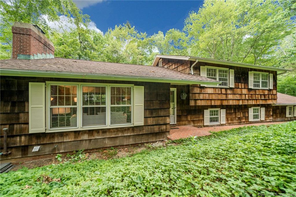 136 Steep Hill Road Weston CT 06883