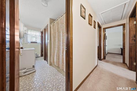 11 Woodmere Road Waterbury CT 06705