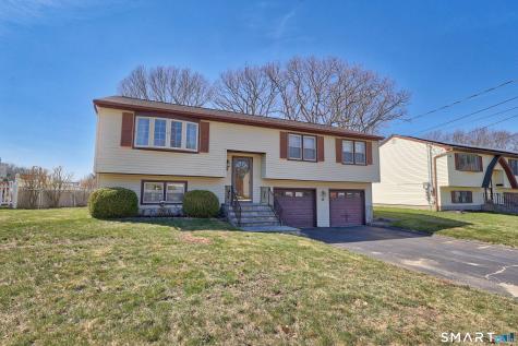 11 Woodmere Road Waterbury CT 06705