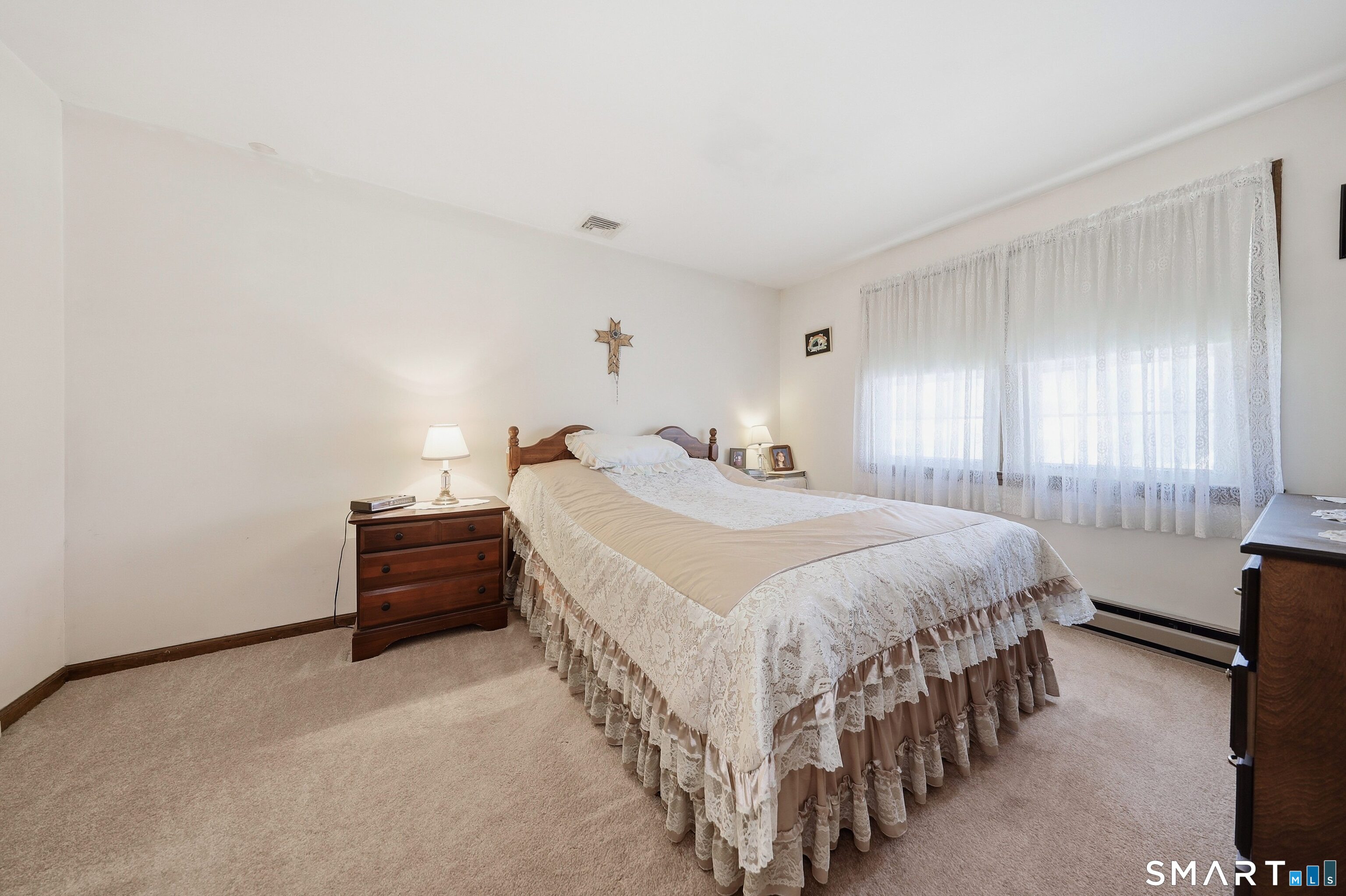 11 Woodmere Road Waterbury CT 06705