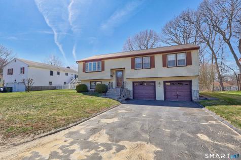 11 Woodmere Road Waterbury CT 06705