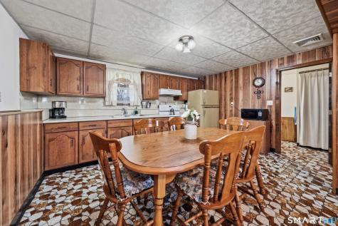 11 Woodmere Road Waterbury CT 06705