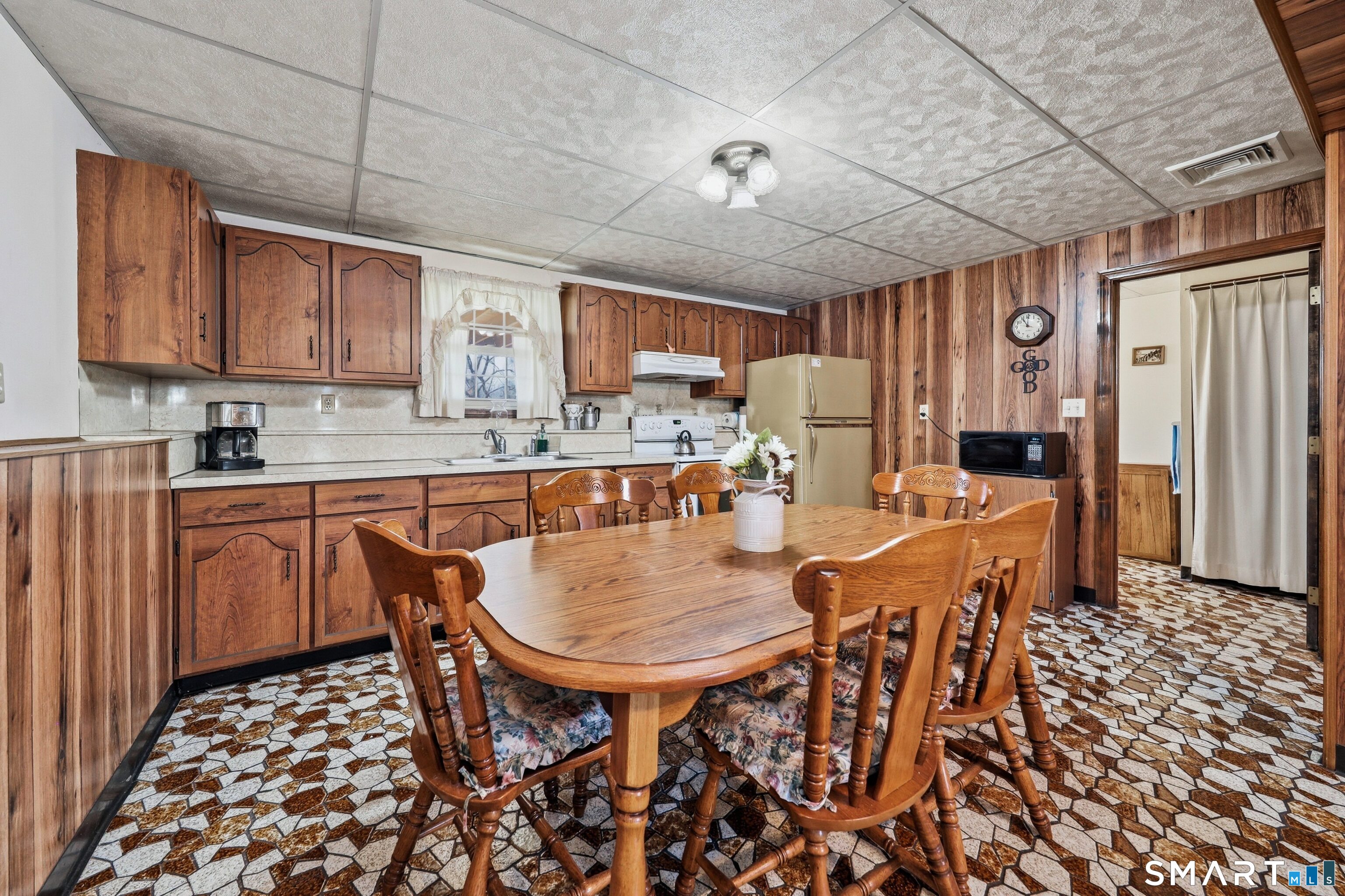 11 Woodmere Road Waterbury CT 06705