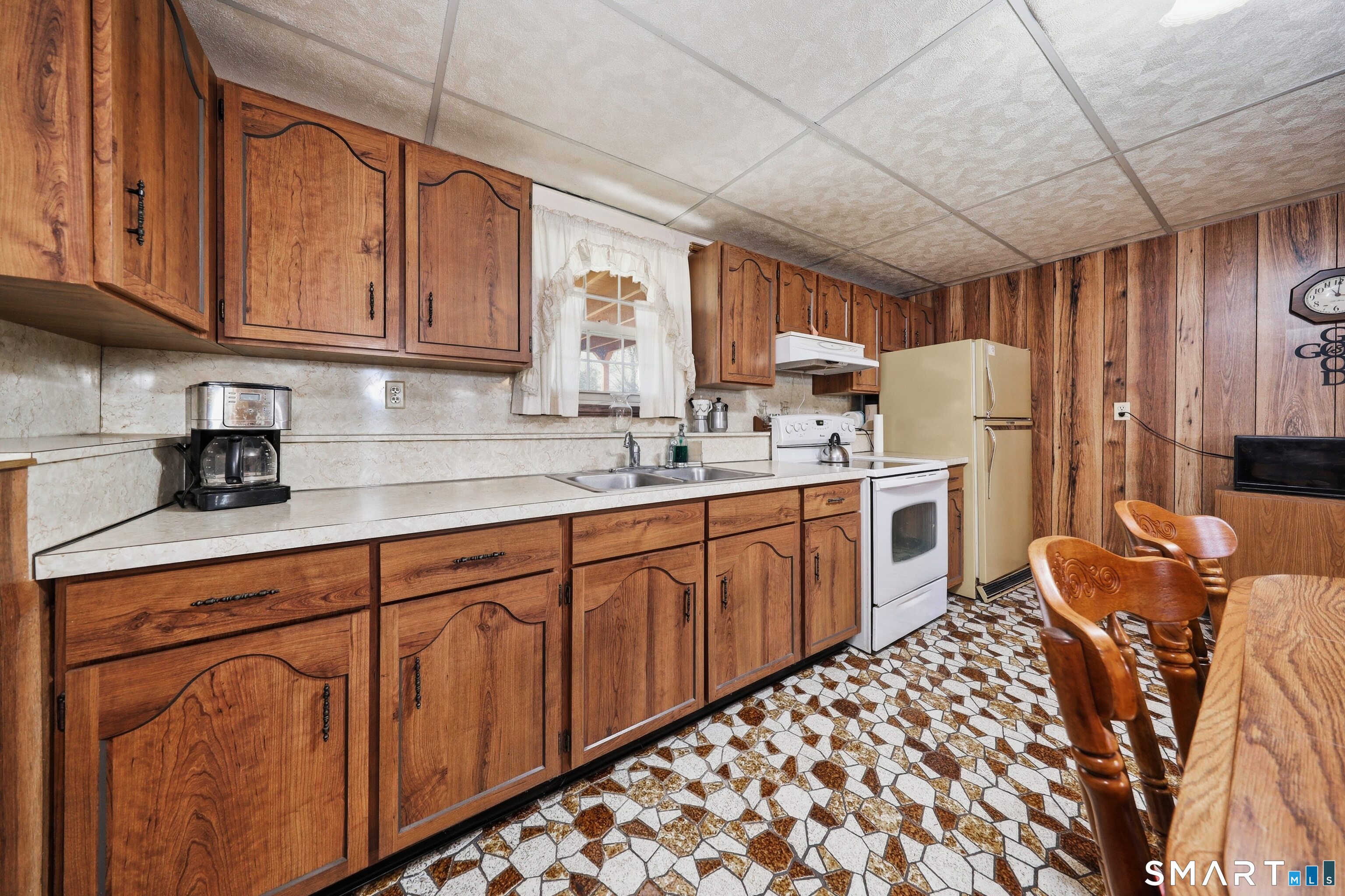 11 Woodmere Road Waterbury CT 06705