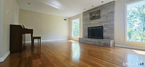162 Short Beach Road East Haven CT 06512