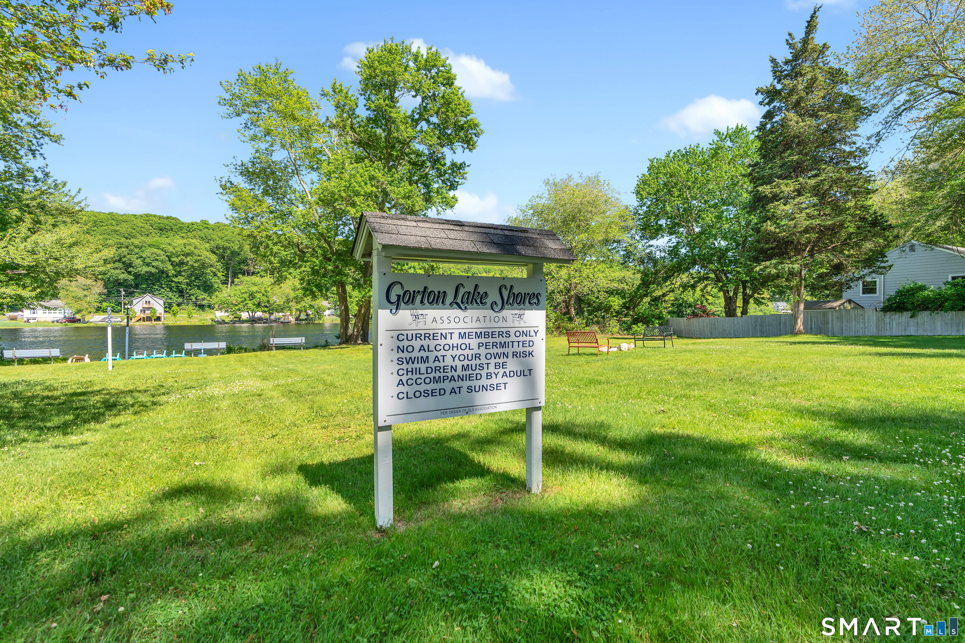 13 Foxcroft Road East Lyme CT 06357