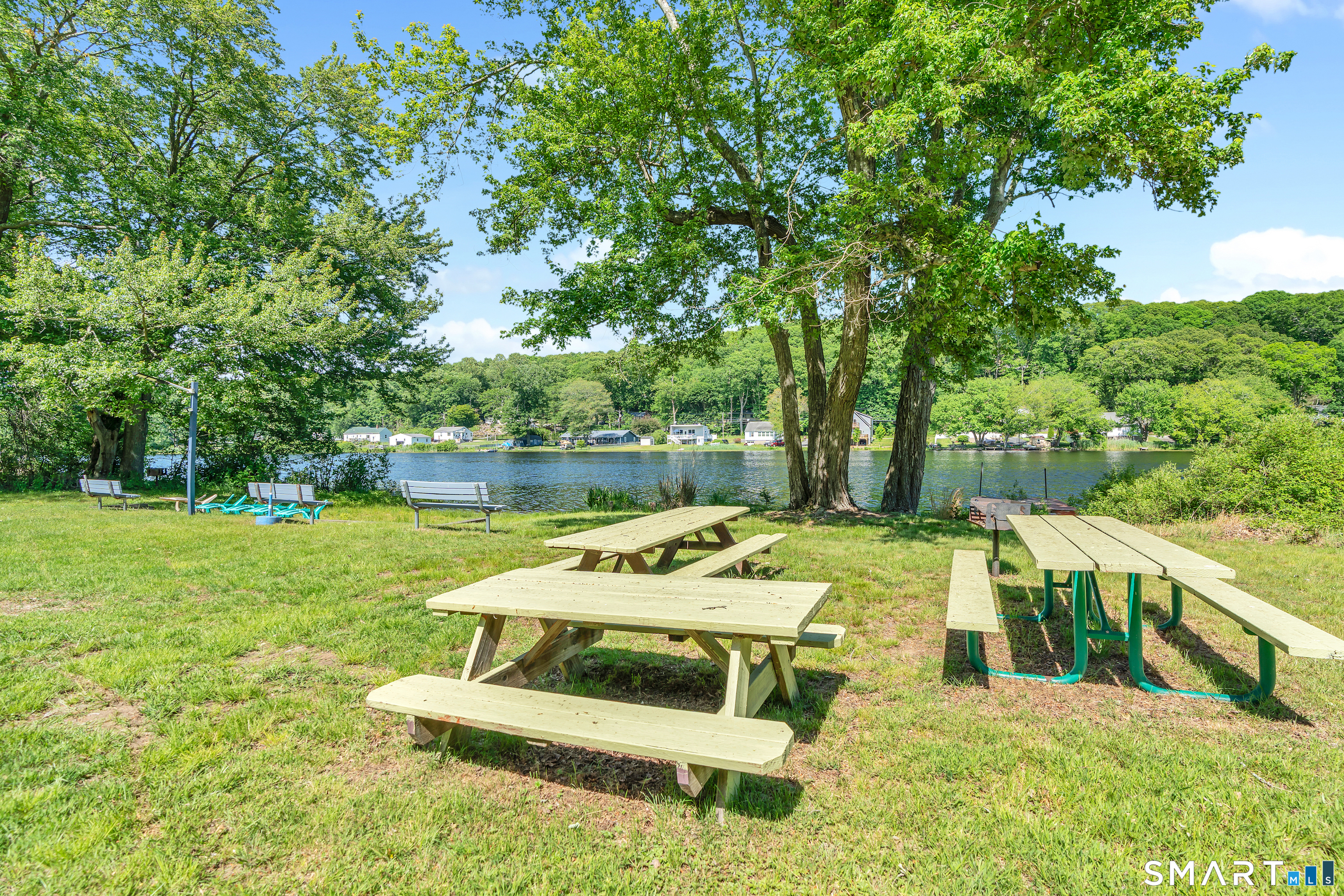 13 Foxcroft Road East Lyme CT 06357