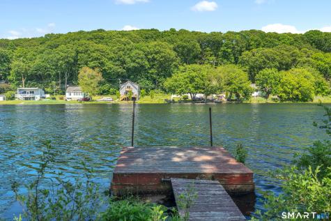 13 Foxcroft Road East Lyme CT 06357