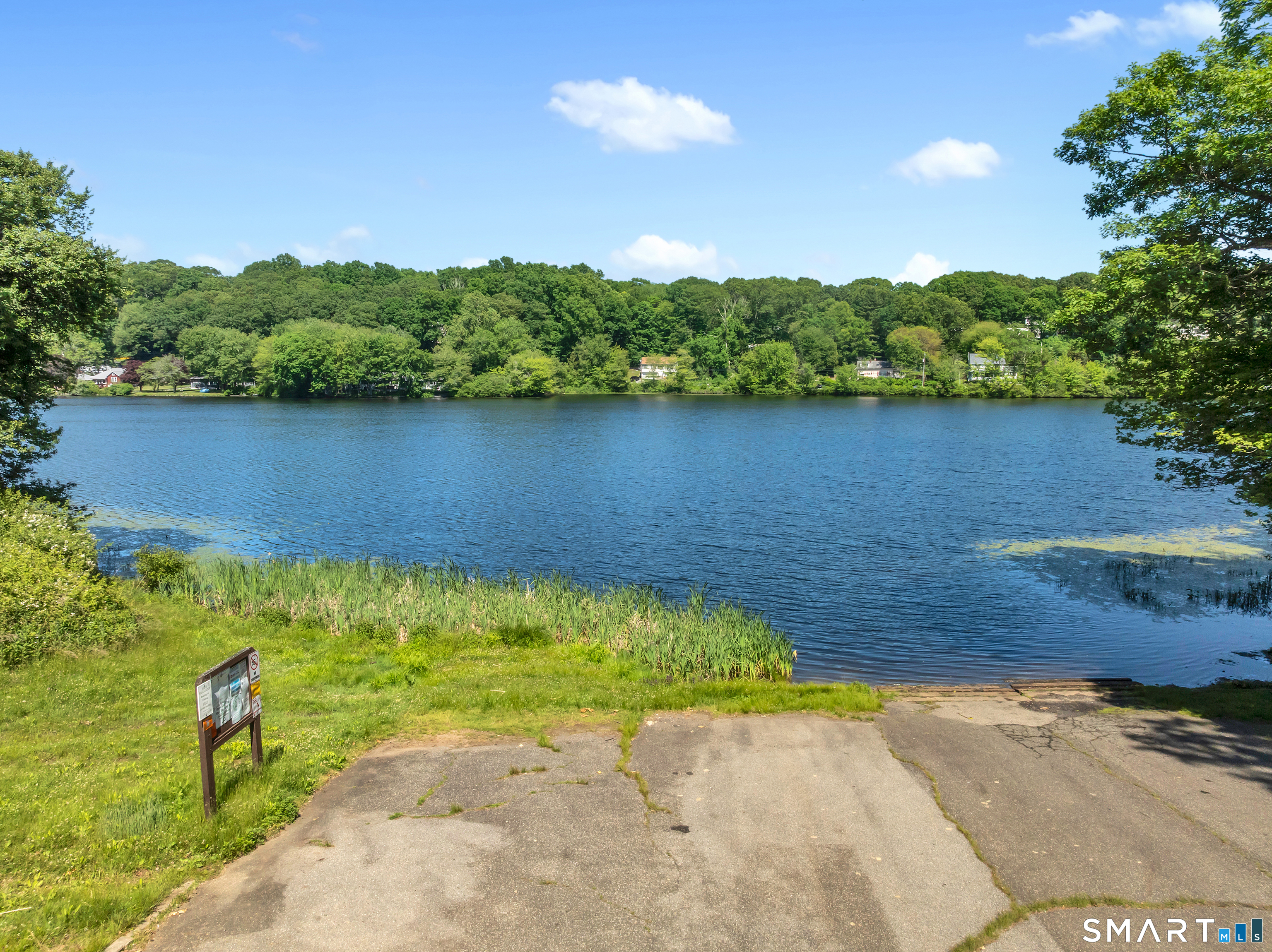 13 Foxcroft Road East Lyme CT 06357