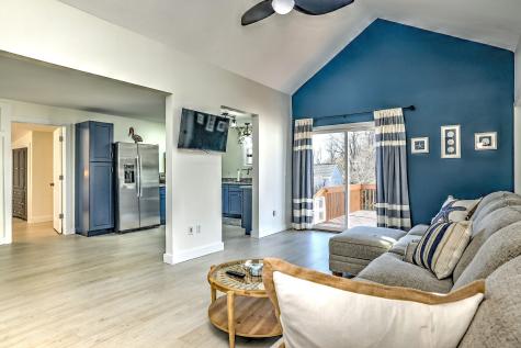 16 Catherine Street East Haven CT 06512