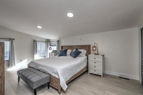 16 Catherine Street East Haven CT 06512