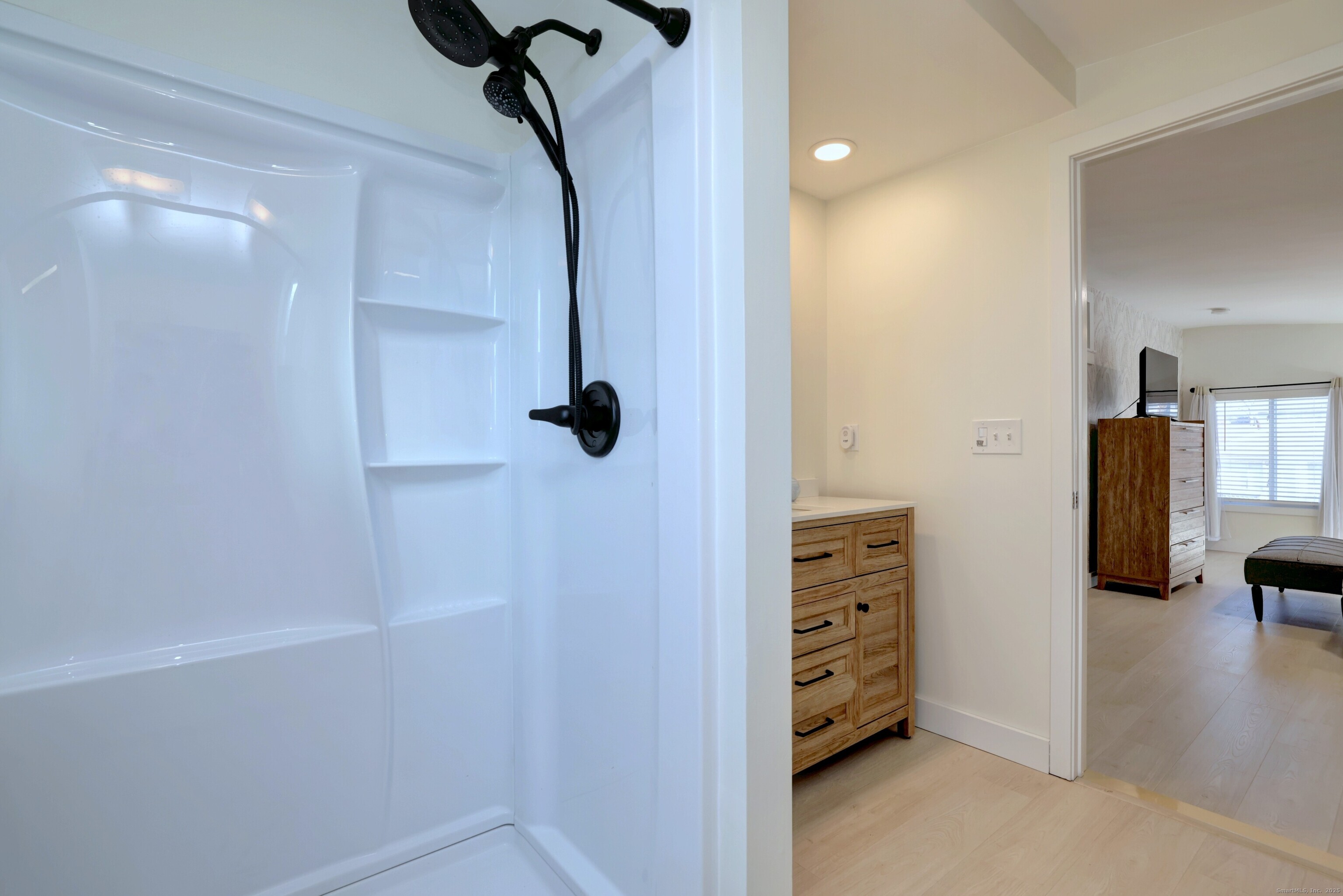 16 Catherine Street East Haven CT 06512