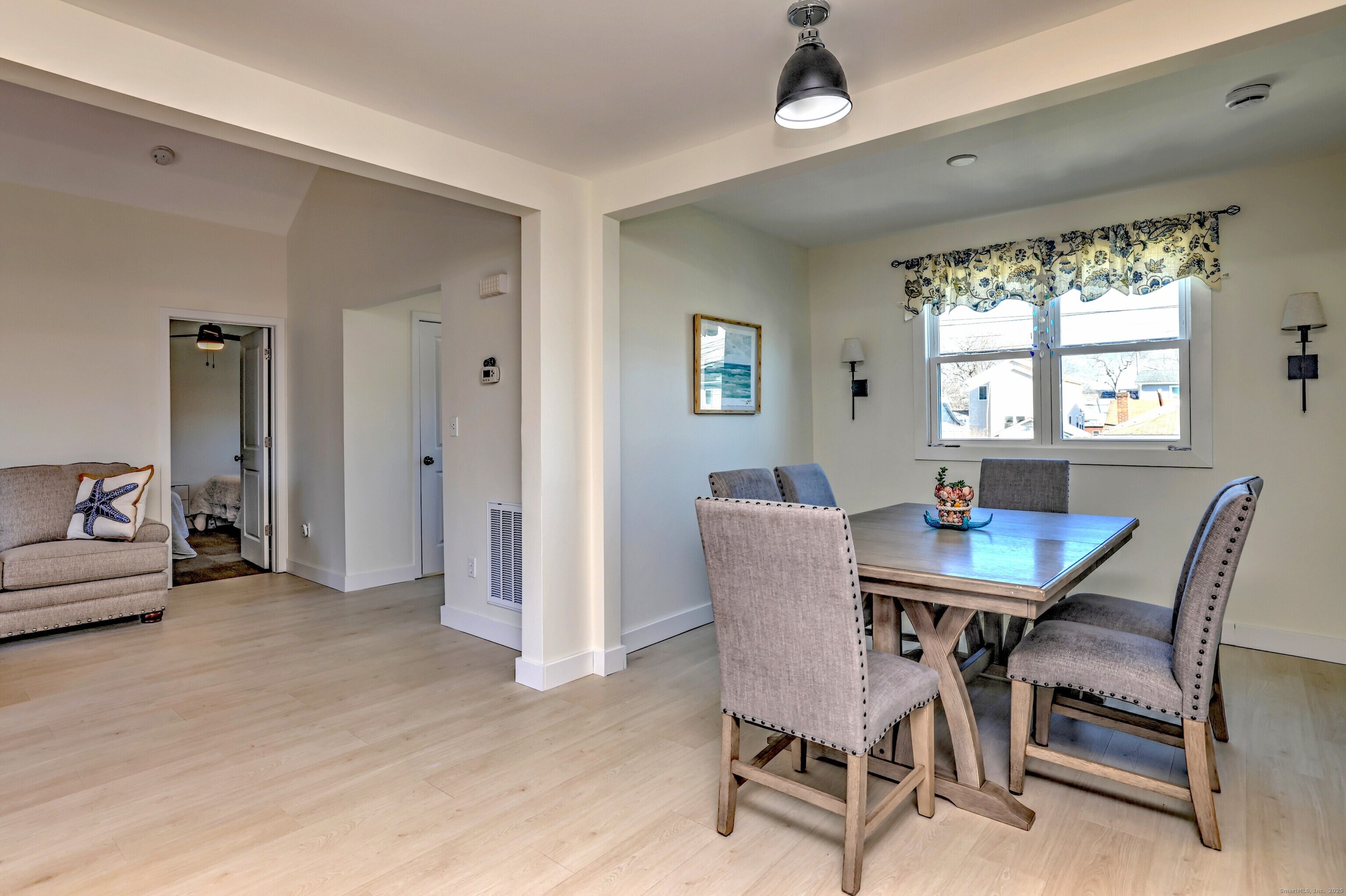 16 Catherine Street East Haven CT 06512