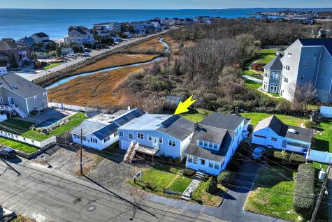 16 Catherine Street East Haven CT 06512