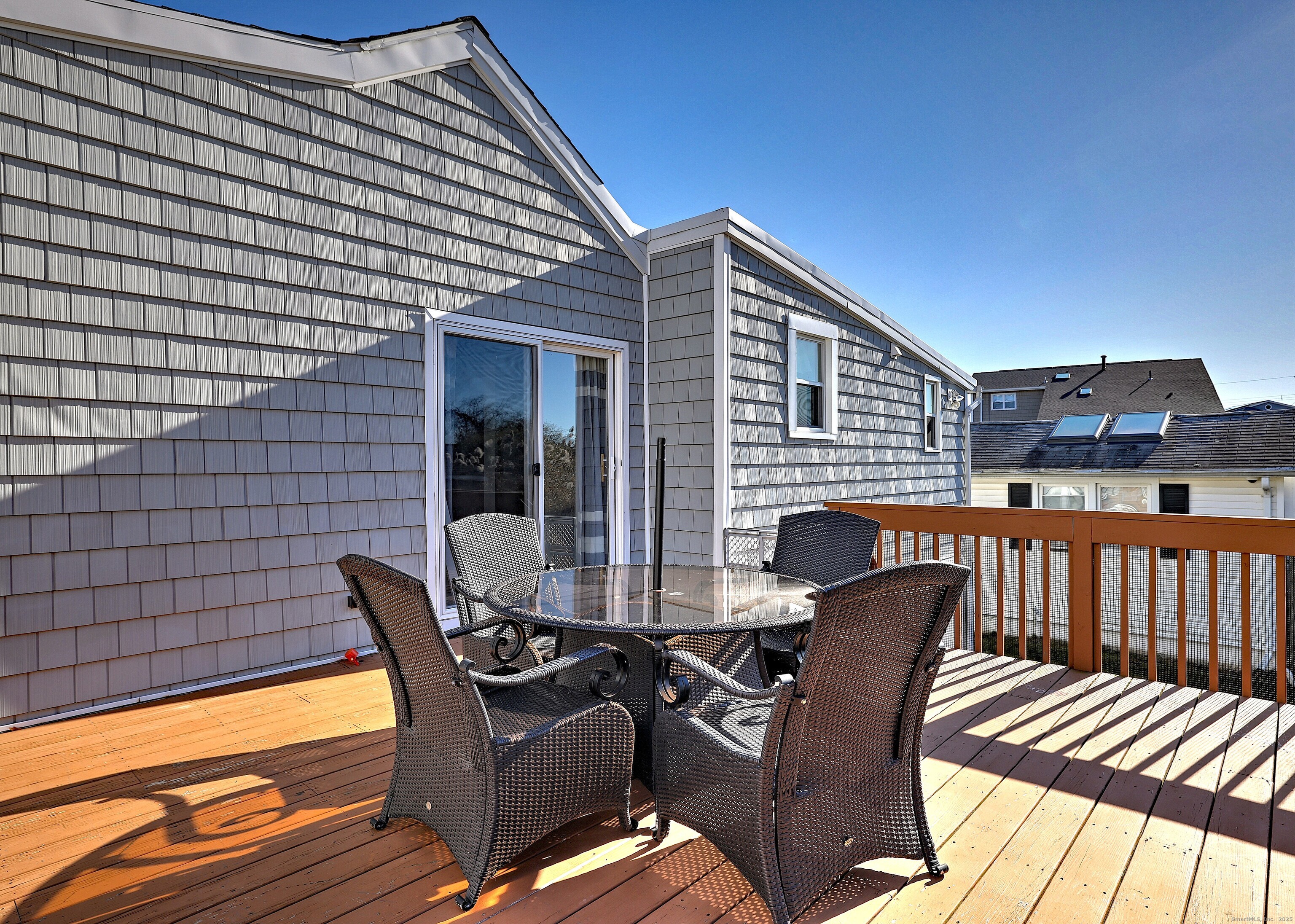 16 Catherine Street East Haven CT 06512