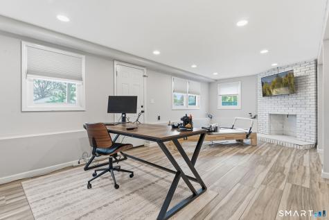 16 Ridge Crest Circle Wethersfield CT 06109
