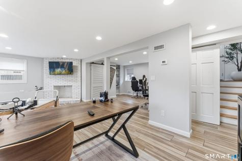 16 Ridge Crest Circle Wethersfield CT 06109